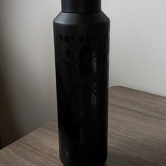 Starbucks vacuum insulated water bottle